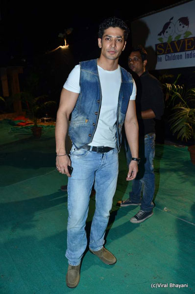 ब्रायन एडम्‍स के कॉन्‍सर्ट में उमड़ा बॉलीवुड | सितारों की मौज