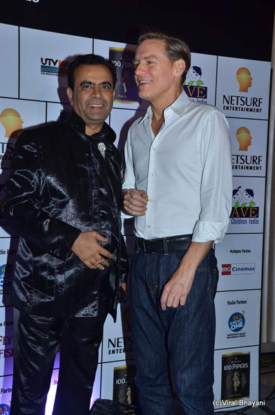 ब्रायन एडम्‍स के कॉन्‍सर्ट में उमड़ा बॉलीवुड | सितारों की मौज