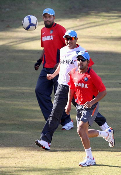 विश्‍वकप के लिए अभ्‍यास करते भारतीय खिलाड़ी...