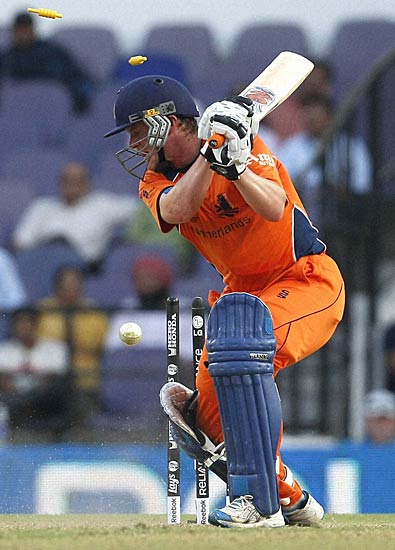 इंग्‍लैंड ने हॉलैंड पर दर्ज की शानदार जीत