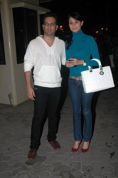 'हम दोनों' के प्रीमियर पर सितारे । सितारों की मस्‍ती