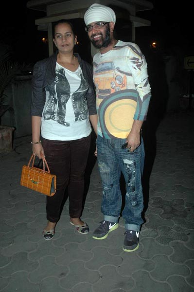 'हम दोनों' के प्रीमियर पर सितारे । सितारों की मस्‍ती