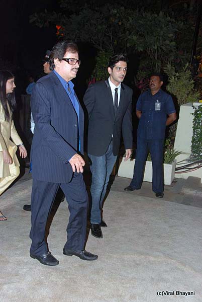 मामू की दावत, सितारों की मौज | गुलजार हुई रिसेप्‍शन पार्टी