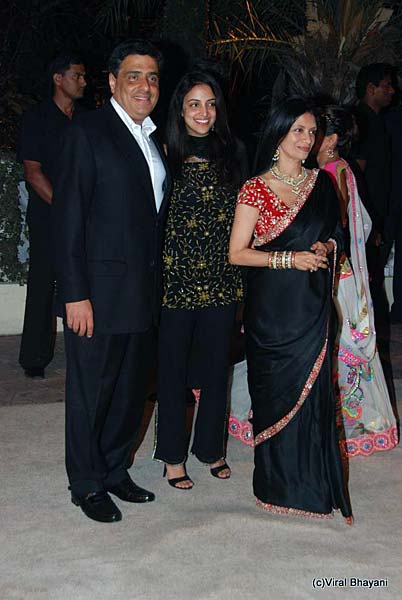 मामू की दावत, सितारों की मौज | गुलजार हुई रिसेप्‍शन पार्टी