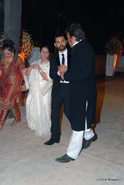 मामू की दावत, सितारों की मौज | गुलजार हुई रिसेप्‍शन पार्टी