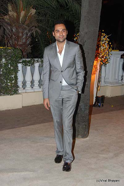 मामू की दावत, सितारों की मौज | गुलजार हुई रिसेप्‍शन पार्टी