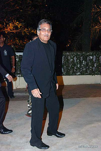 मामू की दावत, सितारों की मौज | गुलजार हुई रिसेप्‍शन पार्टी