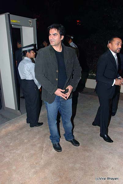 मामू की दावत, सितारों की मौज | गुलजार हुई रिसेप्‍शन पार्टी