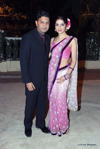 इमरान-अवंतिका की रिसेप्‍शन पार्टी । फराह के शो में सितारे