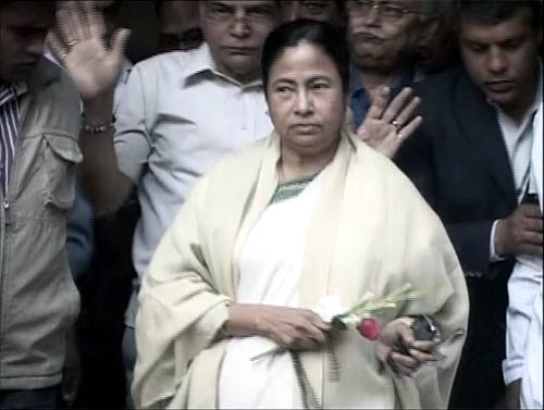 पेश हुआ ममता का रेल बजट