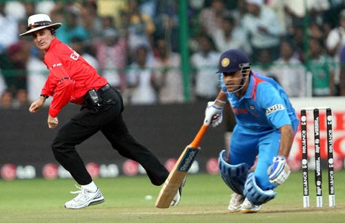 टाई रहा भारत और इंग्‍लैंड के बीच मैच