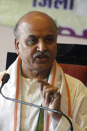 गोधरा पर आए फैसले पर बोले तोगड़िया