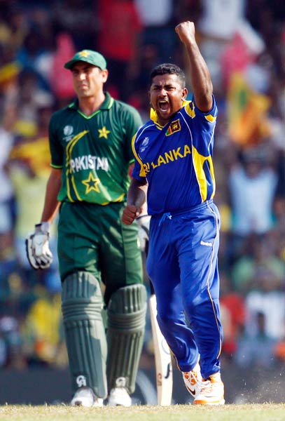 पाक ने श्रीलंका को दी पटखनी...