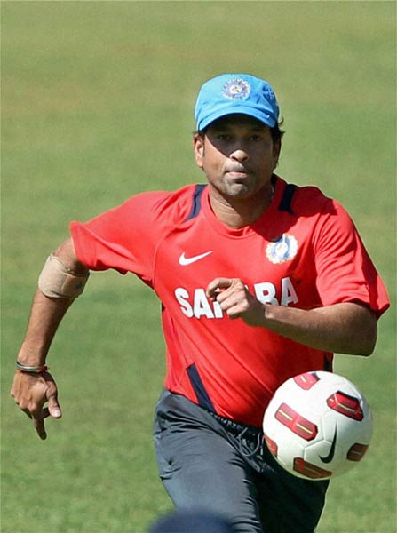 साथी खिलाड़ि‍यों को सचिन की सीख...