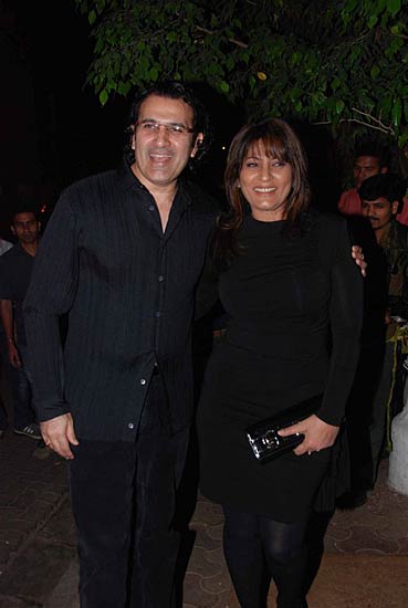 शाहिद कपूर की बर्थडे पार्टी में सितारे । सितारों की मस्‍ती