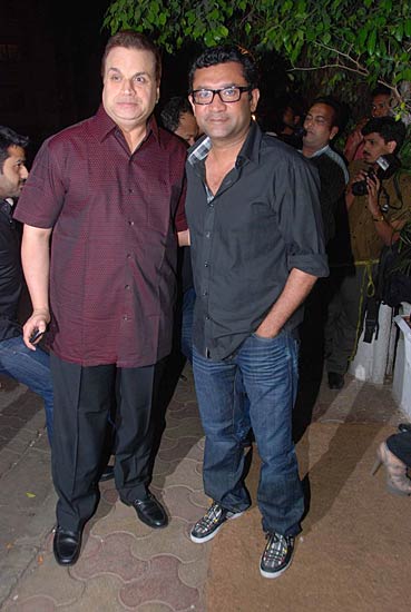 शाहिद कपूर की बर्थडे पार्टी में सितारे । सितारों की मस्‍ती