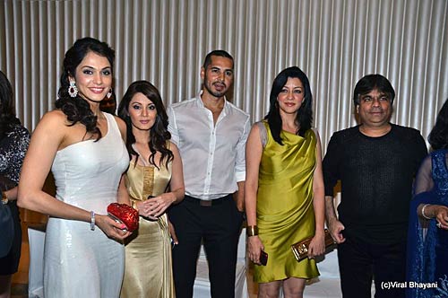 स्‍टारडस्‍ट अवार्ड में सितारे । सितारों की मस्‍ती