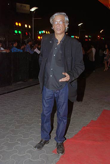 'ये साली जिंदगी' की प्रीमियर पार्टी । फराह के शो में सितारे