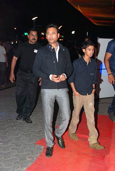 'ये साली जिंदगी' की प्रीमियर पार्टी । फराह के शो में सितारे