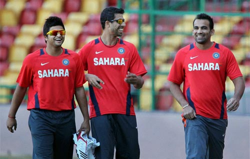 विश्‍वकप के लिए अभ्‍यास करते भारतीय खिलाड़ी...