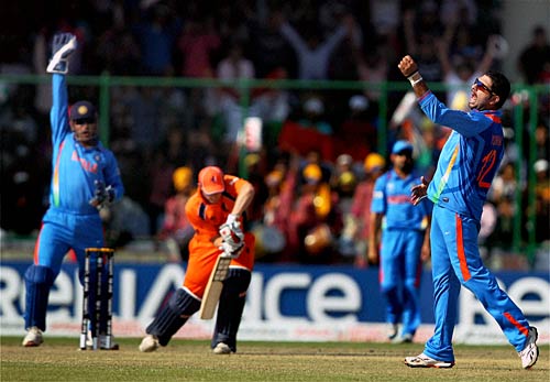 युवी का हरफनमौला प्रदर्शन, भारत क्‍वार्टर फाइनल में पहुंचा