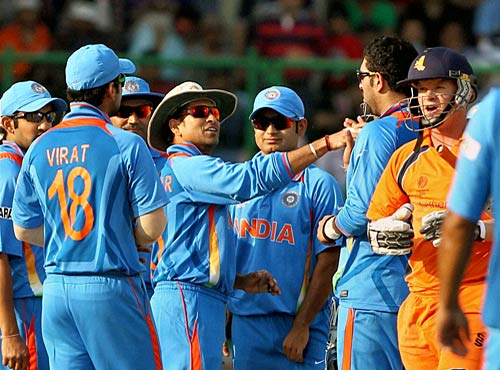 युवी का हरफनमौला प्रदर्शन, भारत क्‍वार्टर फाइनल में पहुंचा