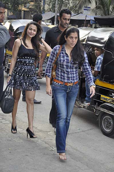 बॉलीवुड सितारों ने बिखेरी चमक । हसीनाओं का जलवा