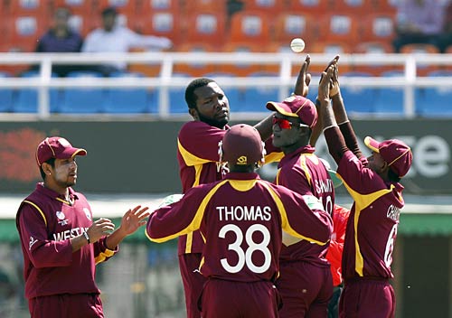 आयरलैंड को वेस्‍टइंडीज ने हराया