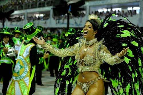 ब्राजील में कार्निवाल का खुमार...। सितारों की मस्ती