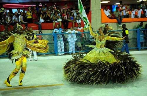 ब्राजील में कार्निवाल का खुमार...। सितारों की मस्ती