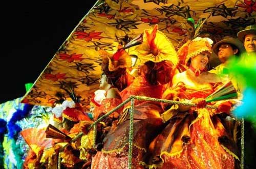 ब्राजील में कार्निवाल का खुमार...। सितारों की मस्ती