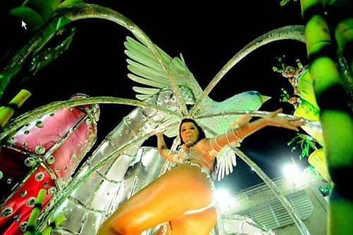 ब्राजील में कार्निवाल का खुमार...। सितारों की मस्ती
