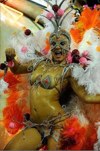 ब्राजील में कार्निवाल का खुमार...। सितारों की मस्ती