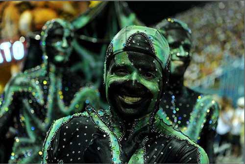 ब्राजील में कार्निवाल का खुमार...। सितारों की मस्ती