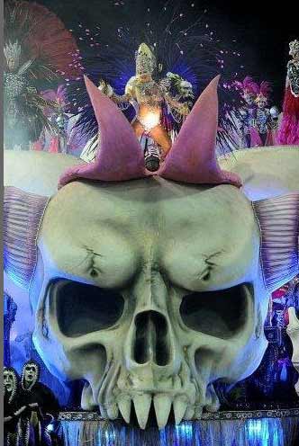 ब्राजील में कार्निवाल का खुमार...। सितारों की मस्ती