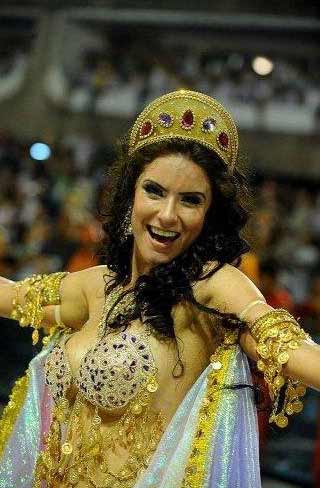 ब्राजील में कार्निवाल का खुमार...। सितारों की मस्ती