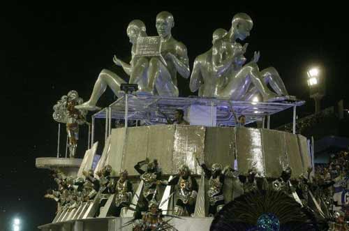 ब्राजील में कार्निवाल का खुमार...। सितारों की मस्ती