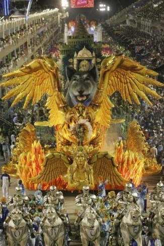 ब्राजील में कार्निवाल का खुमार...। सितारों की मस्ती