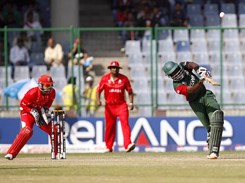 केन्‍या को हरा कनाडा ने की जीत की शुरुआत