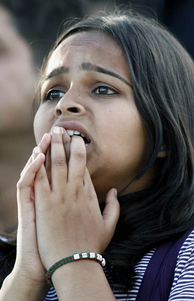 भारत-पाक के बीच हुए महामुकाबले की तस्‍वीरें । अपडेट