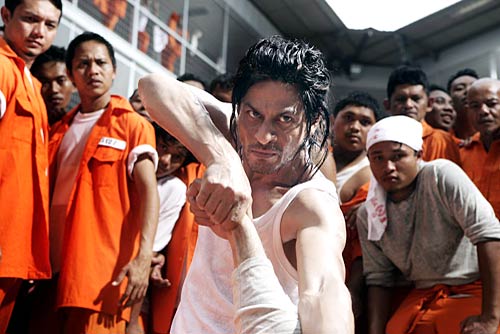 डॉन-2 में शाहरुख का नया लुक | किंग खान की पार्टी