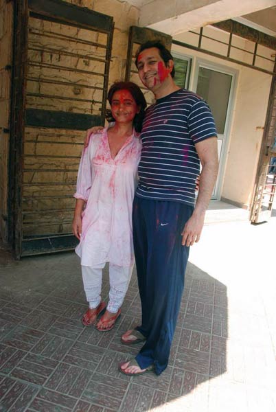 होली की मस्‍ती में डूबे कलाकार | होली के रंग में रंगा देश