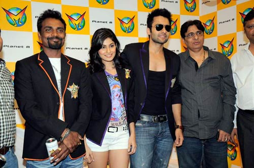 फिल्‍म 'फालतू' का म्‍यूजिक लॉन्‍च । हसीनाओं का जलवा