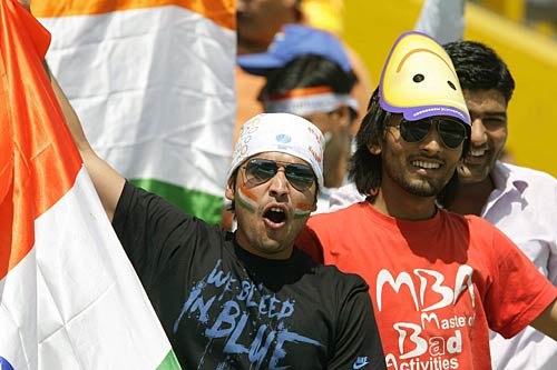 सितारों ने उठाया भारत-पाक मैच का लुत्‍फ । रोमांचक जीत