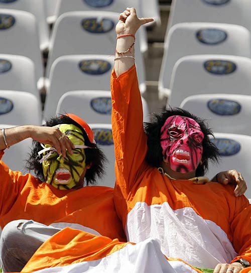 सितारों ने उठाया भारत-पाक मैच का लुत्‍फ । रोमांचक जीत