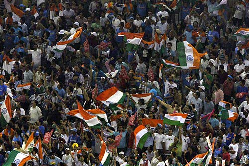 भारत-पाक के बीच हुए महामुकाबले की तस्‍वीरें । अपडेट