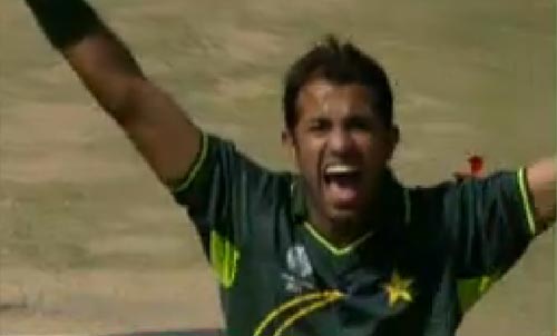 भारत-पाक के बीच हुए महामुकाबले की तस्‍वीरें । अपडेट