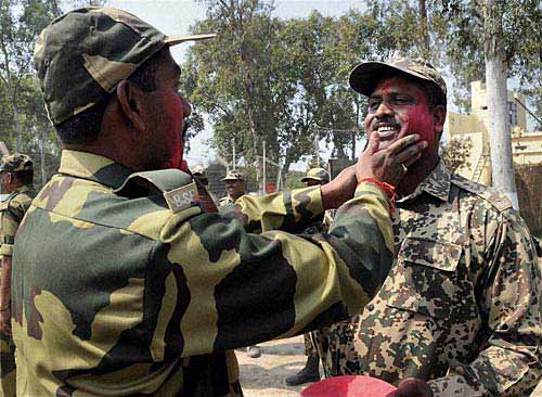 होली के रंग में रंगा देश... | एक्‍सक्‍लूसिव: ऑपरेशन गुलाल