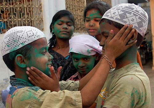 होली के रंग में रंगा देश... | एक्‍सक्‍लूसिव: ऑपरेशन गुलाल