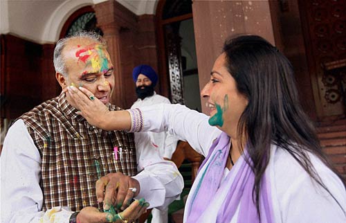 होली के रंग में रंगा देश... | एक्‍सक्‍लूसिव: ऑपरेशन गुलाल